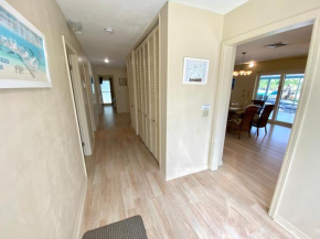 390 Bayland
